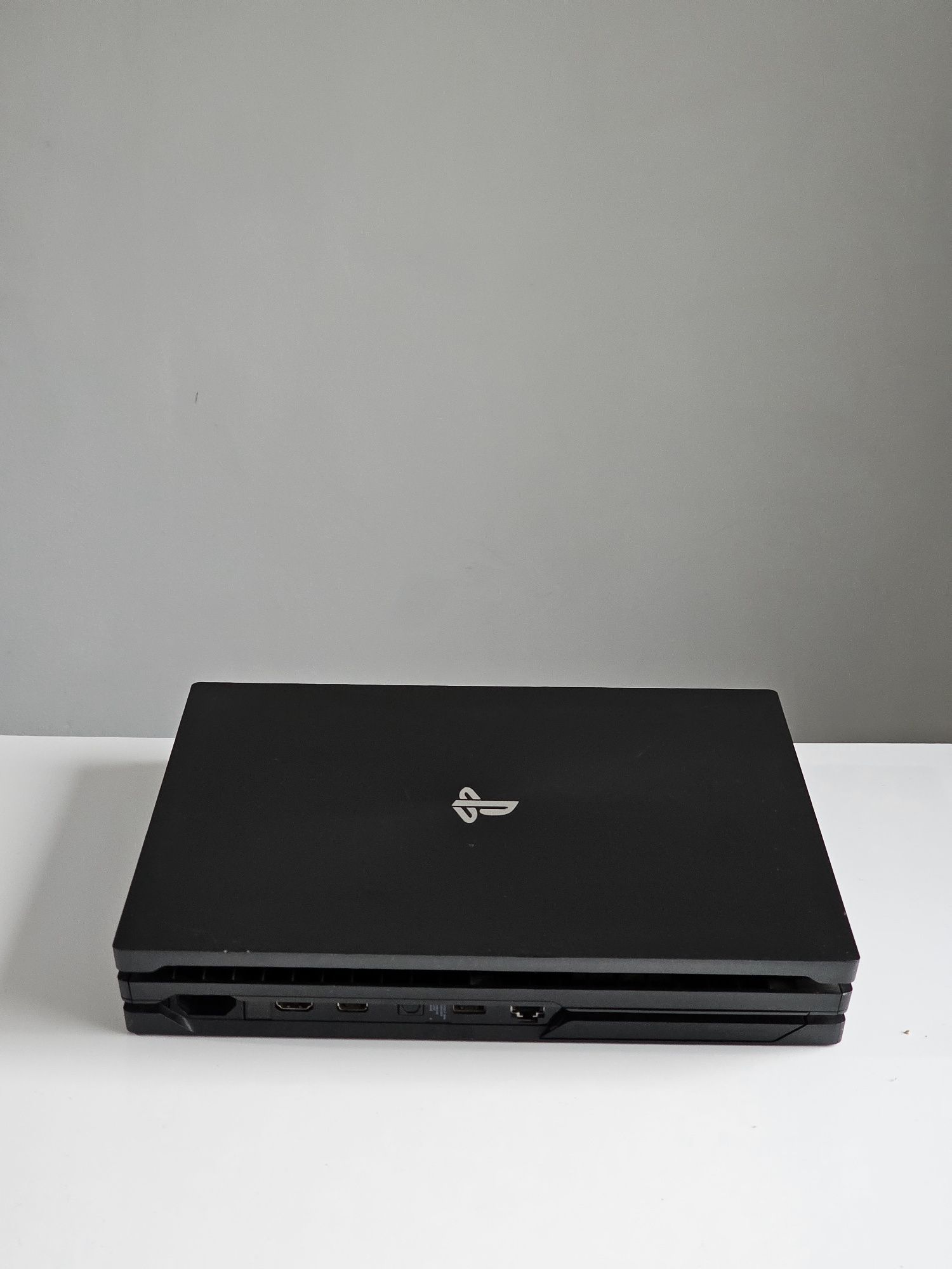 Ps4 pro 1TB + Gta 5 + Controller sony , Playstation 4 pro