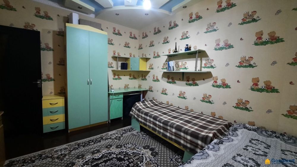 Продаётся 3-комнатная квартира рядом с аэропортом (олтинводий)