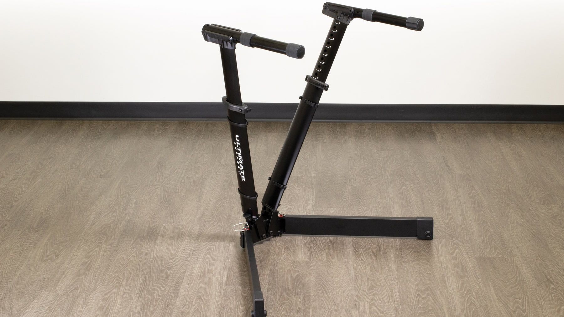 Стойка за клавир Ultimate Support V stand pro (стойка за синтезатор)