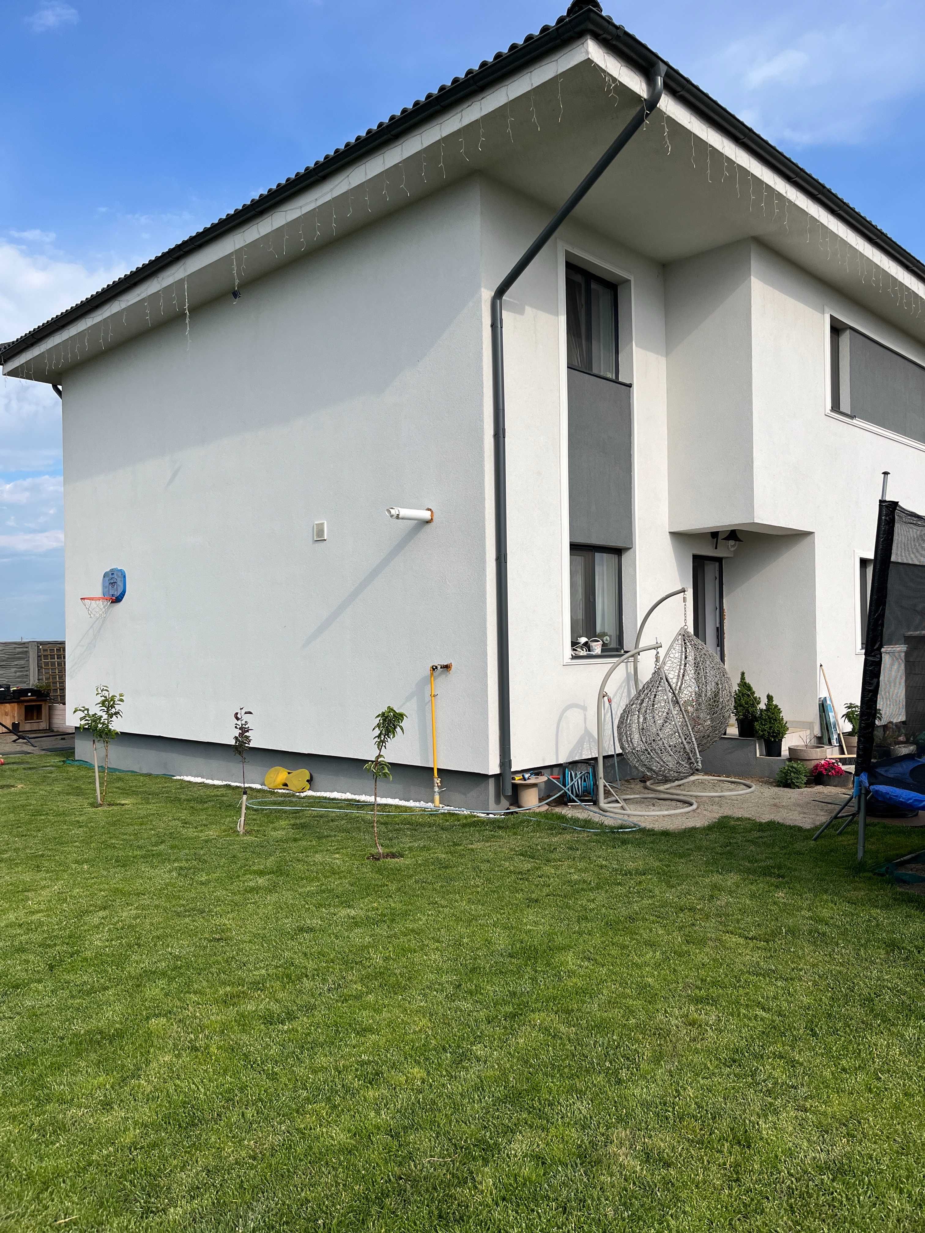 Duplex Sanandrei cu teren 400 mp