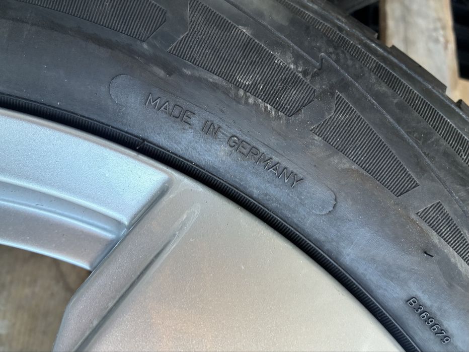 235/60/17 Дънлоп Зимни