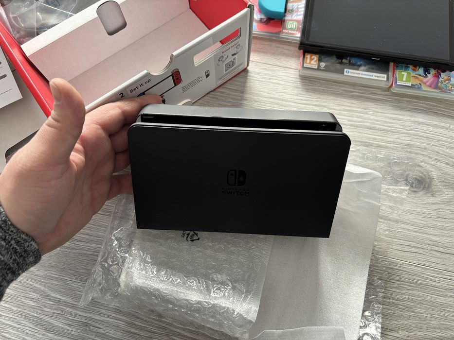 Nintendo Switch OLED MODEL