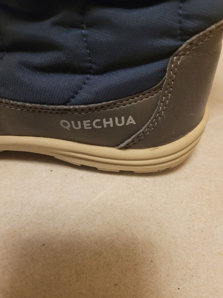 Vând cizme zăpadă, impermeabile Quechua