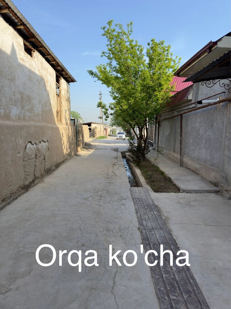 Yer narxida Uy sodiladi srochna 8.89sotx