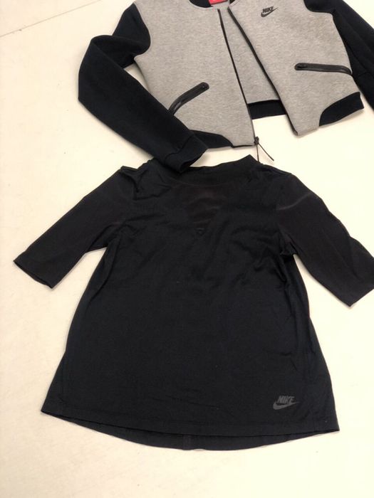 Nike дамски екип,като нов!
