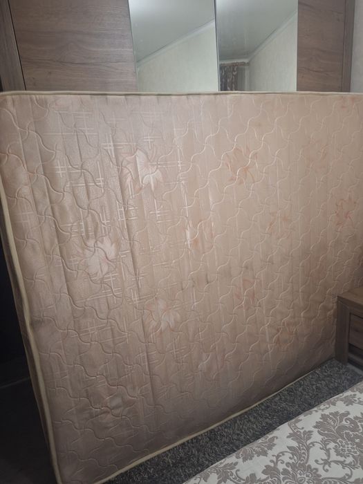 Матрас БУ 5000 тенге.