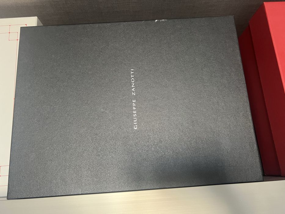 Сникърси Giuseppe Zanotti