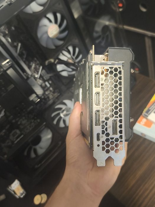 Rtx 2080 impecabil cu Sigiliu