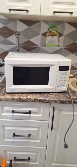 Микроволновая печь с грилем Самсунг