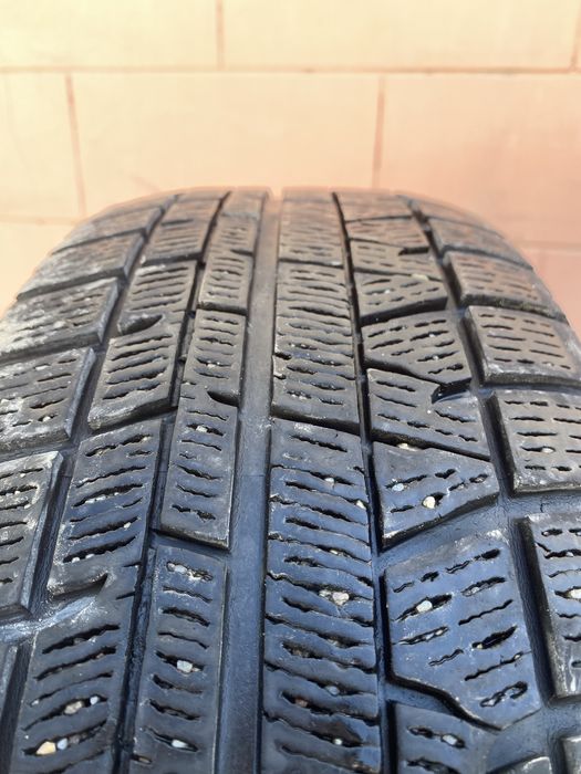 Зимние шины 205/65/15