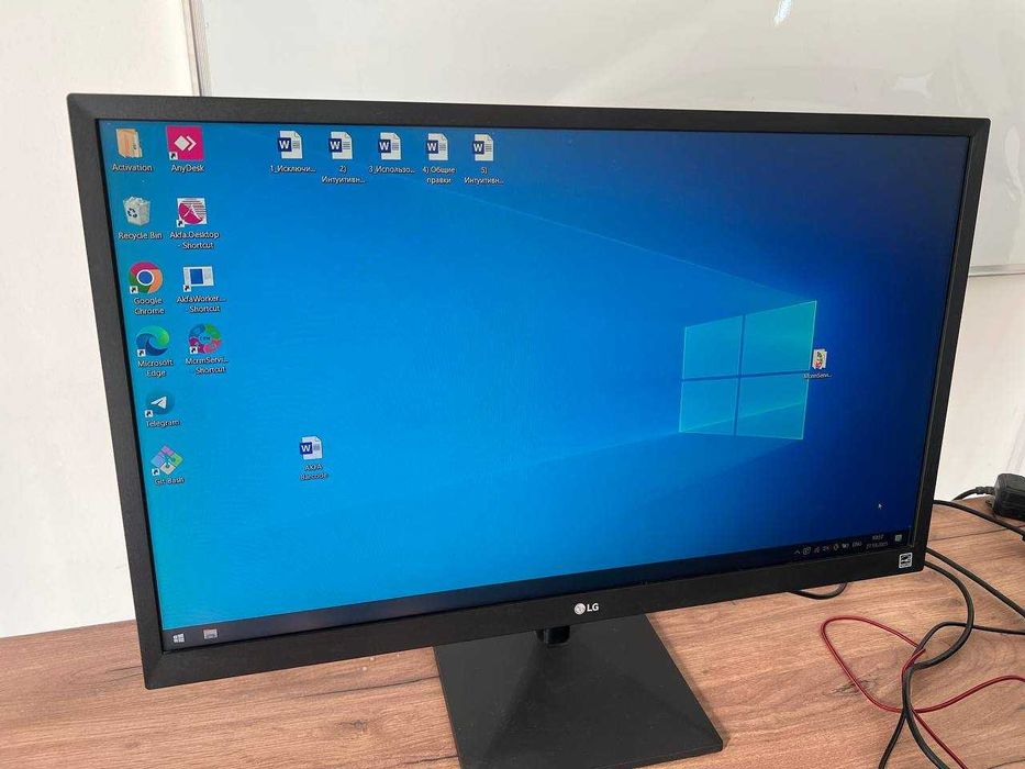 Монитор LG 27MK400H-B 27 дюймов, Full HD, 75 Гц в идеальном состоянии