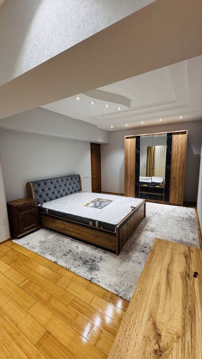 Сдаётся 3-х комнатная квартира в центре города