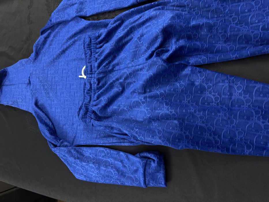 Dior-Чисто нов автентичен дамски комплект S-M размер