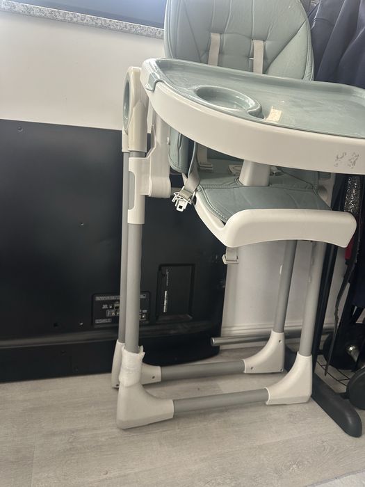 Scaun de masa bebe smyk