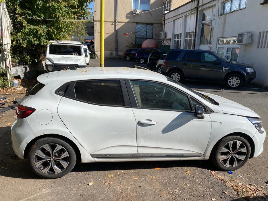 Renault Clio  5 Automat An 2023 - Avariat