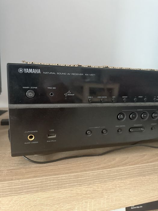 Sistem audio YAMAHA
