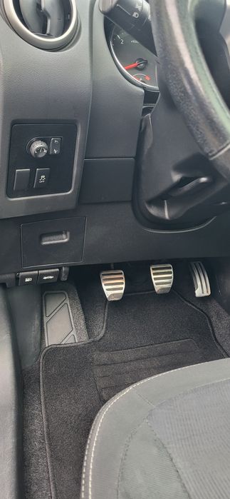 Vând nissan qashqai