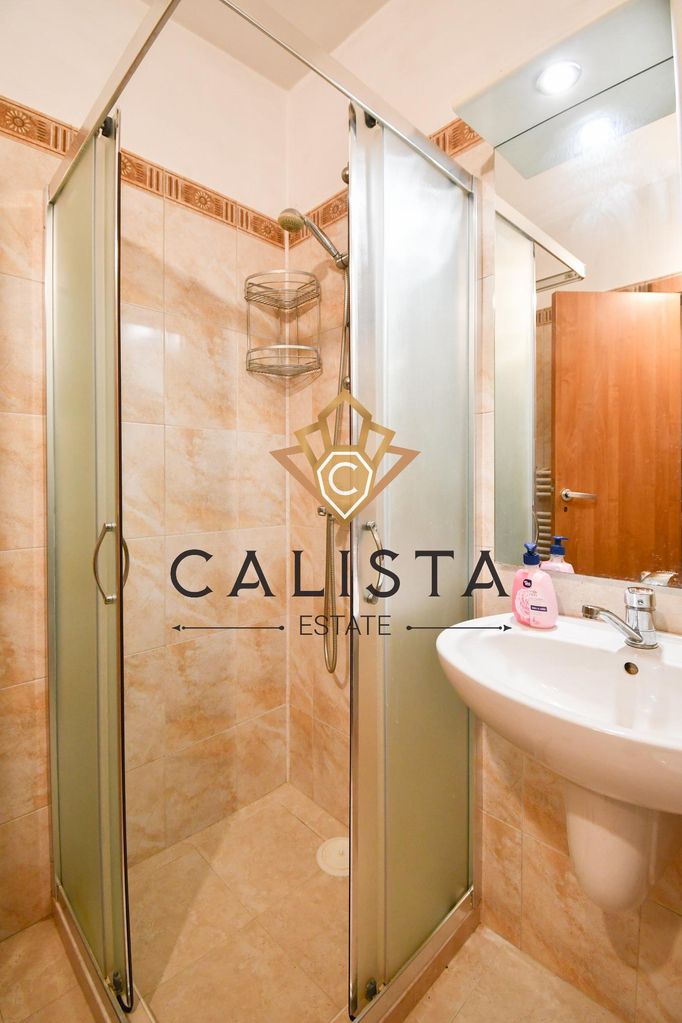 Дава се под наем Двустаен апартамент в София, Изток - 70 кв.м за 640 € - Снимка #9