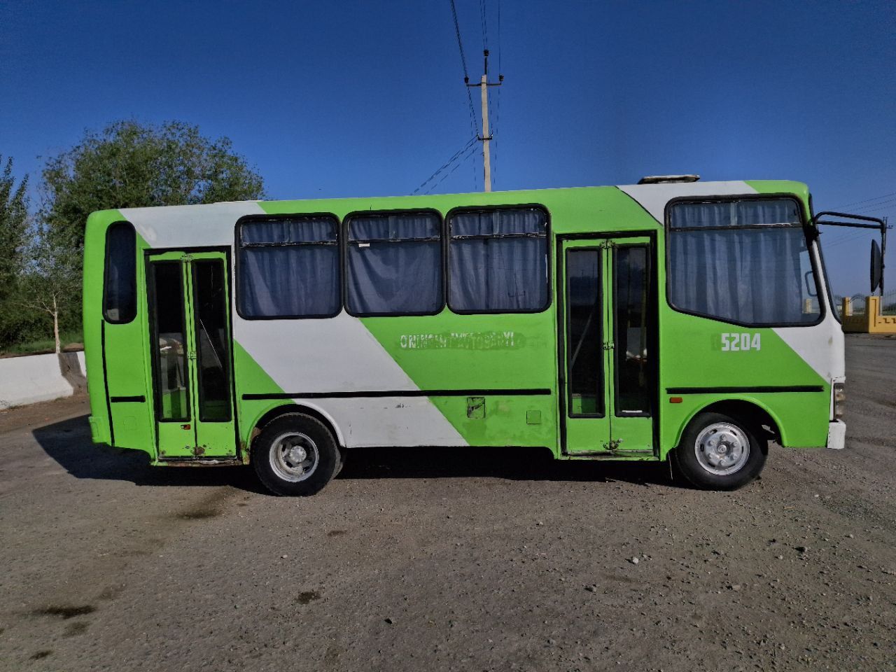 ISUZU SAZ NP 37 (автобус)