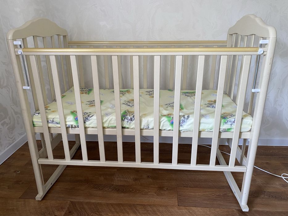 Продам детскую кровать