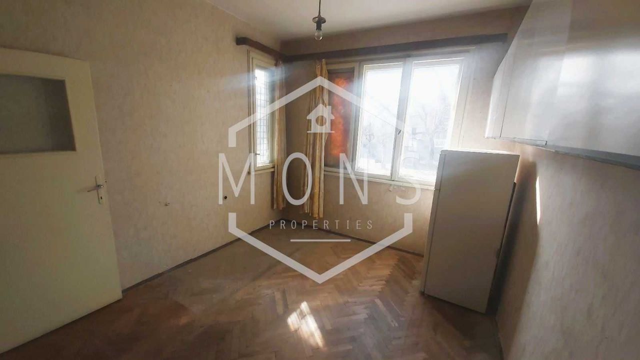 Продава се Многостаен апартамент в Горна Оряховица - 95 кв.м за 748 €/кв.м - Снимка #8