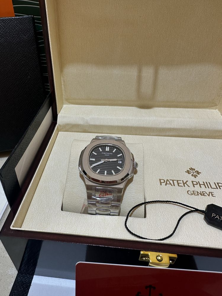 Ceas Patek Philippe Nautilius 40mm Silver/Black Dial/Full Box