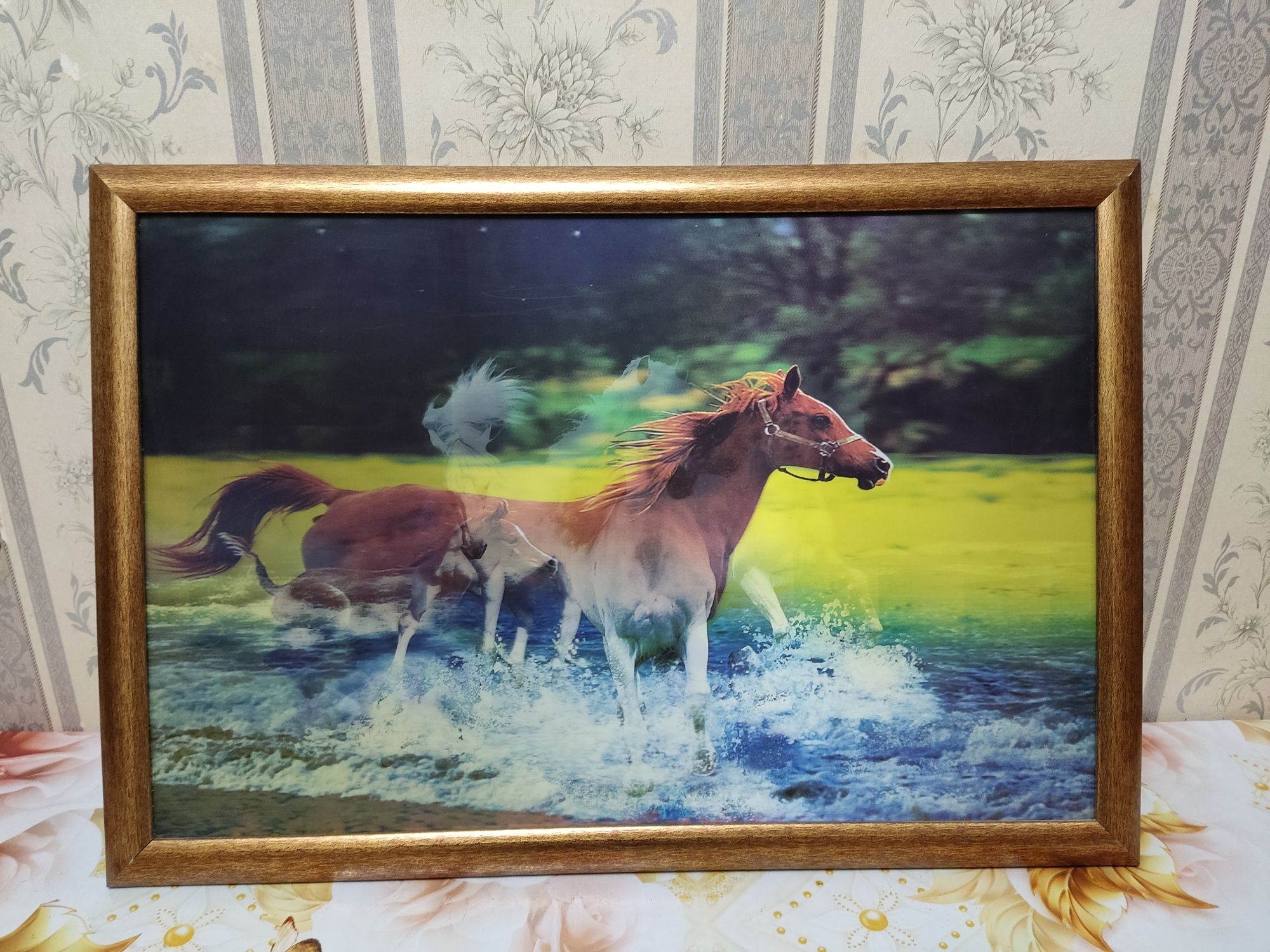 Картина бегущий лошадь