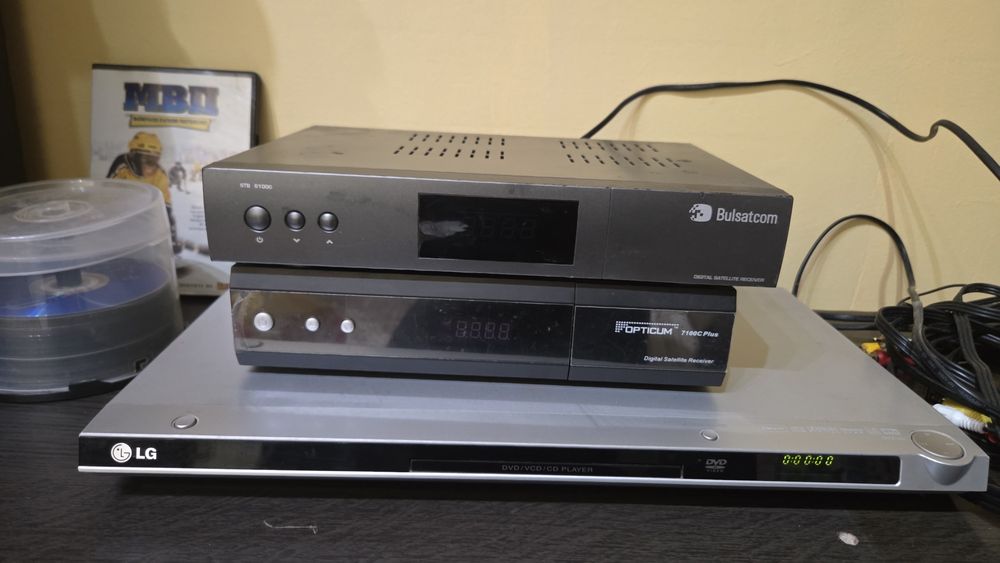 Dvd player и два приемника