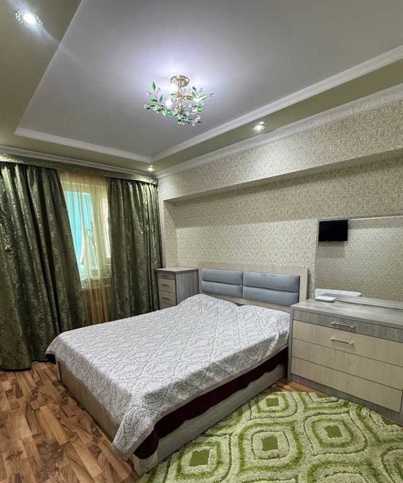 СВОЯ УЮТНАЯ 4/4/4 квартира на Ц-5!!!