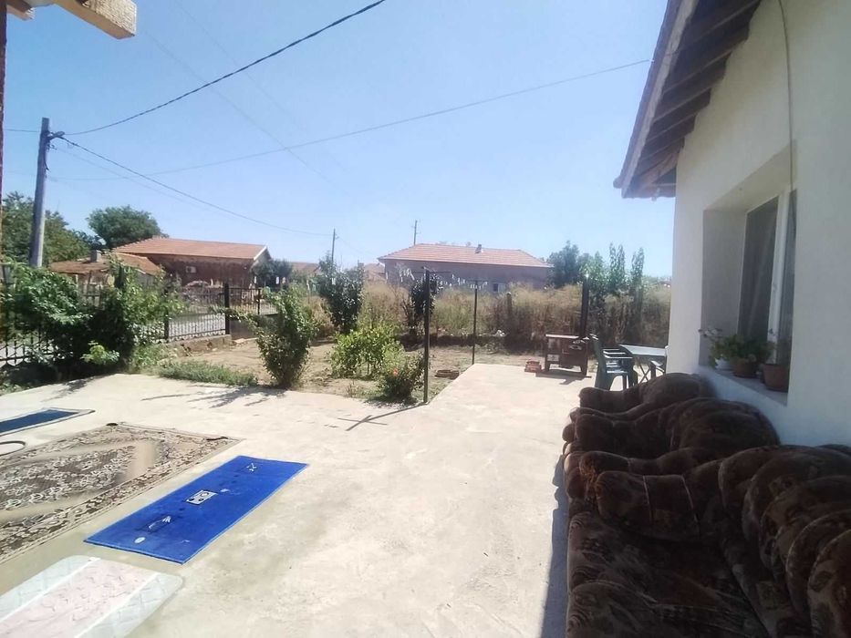 Модерна селска къща в Лъвино, готова за вас!