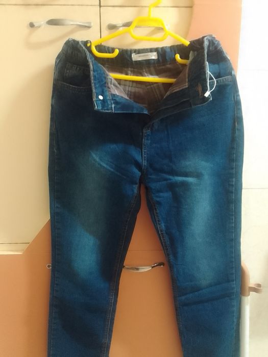 Vand blugi captușiți Noi masura 158.