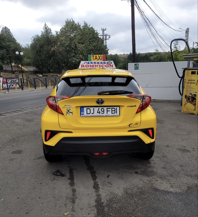 Toyota C-HR 1.8 Hybrid • 2019  • e-CVT • 134.000 km