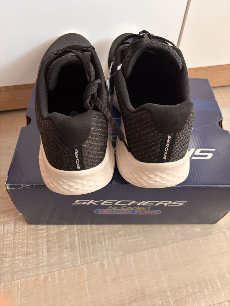 Чисто Нови Мъжки Маратонки SKECHERS LITE PRO - FAREGROVE 44 номер