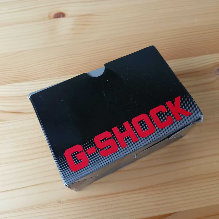 нов Casio g shock dw5600 reissue на оригиналният дизайн от 1983-та