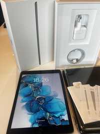 iPad 7 WiFi + 3 калъфа + зарядно, адаптер и пълен комеплкт