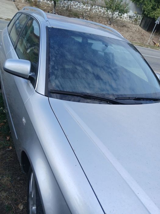 Vand audi A4 Urgent !!