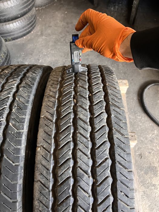 2 anvelope camion directie 215/75/17.5 , Continental !