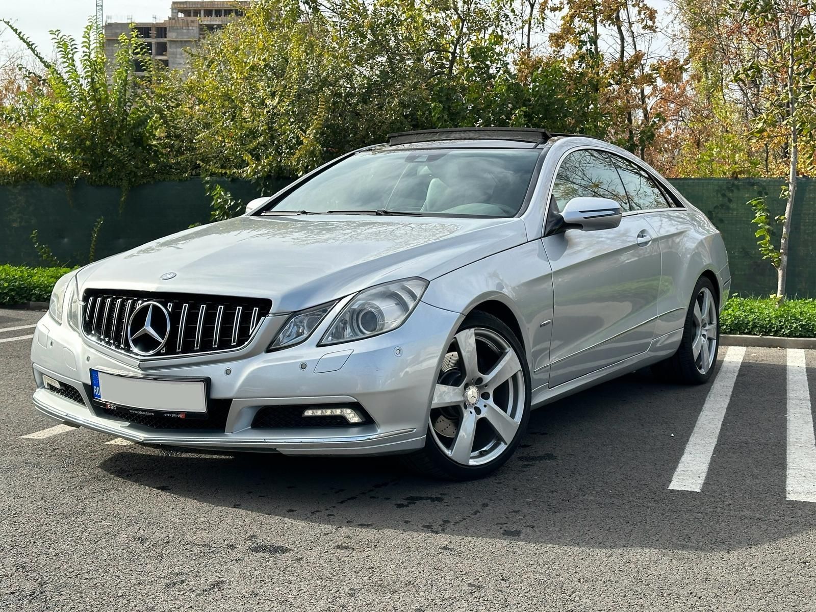 Mercedes E350 CDI 245CP Coupe • AMG / Sport • Automat • 2010 • Pano