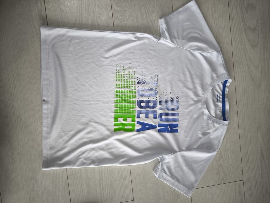 Vând lot de haine 158-164 băieți