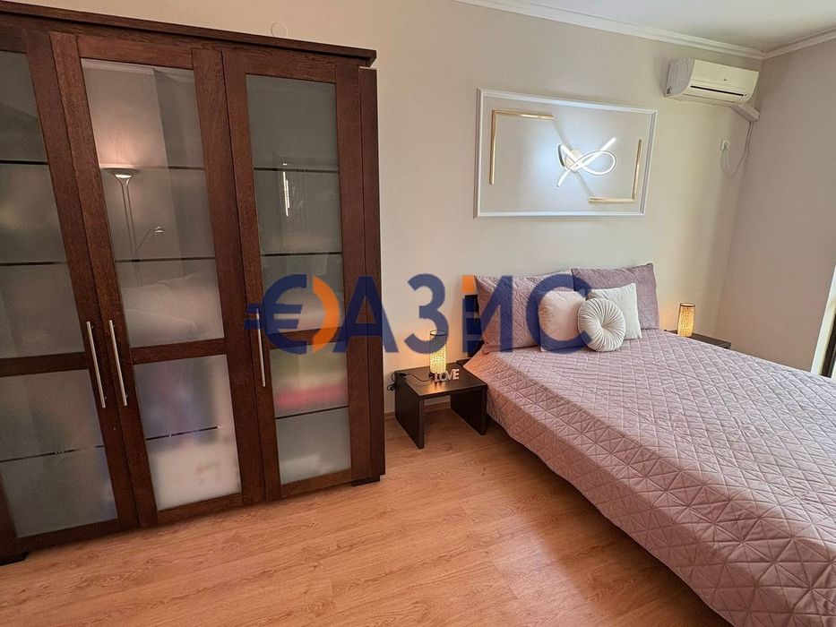 Продава се Двустаен апартамент в к.к. Слънчев бряг - 83 кв.м за 1127 €/кв.м - Снимка #14