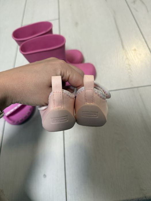 Ботушки панди/ жабки и пантофи Decathlon