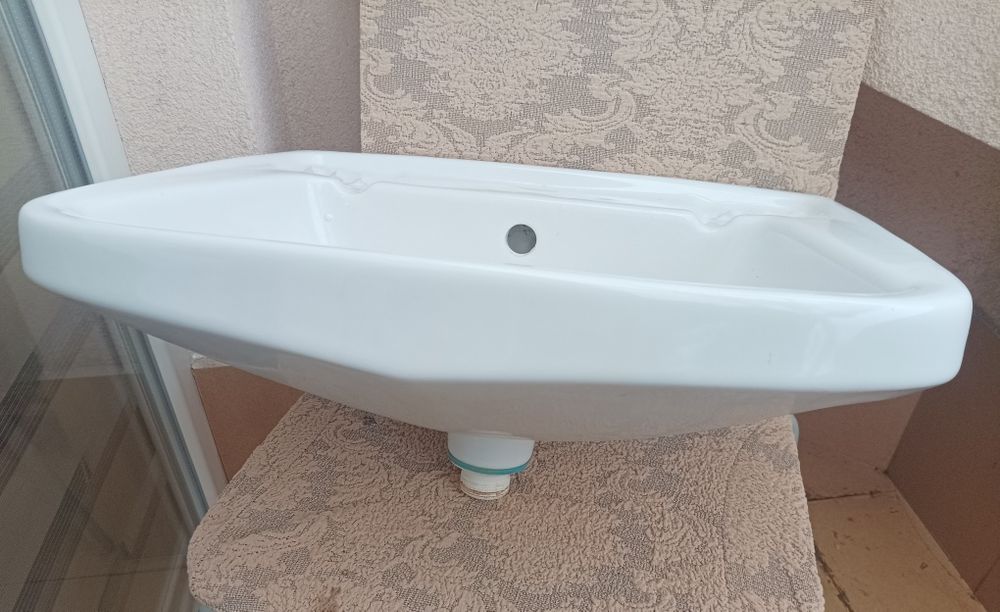 Умивалник за шкаф за баня