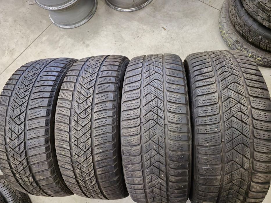 4 anvelope iarna Runflat Pirelli 225 45 18