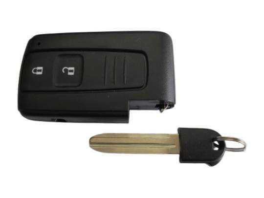 Автомобилен ключ за Toyota Corolla (Corolla Verso/Prius) комплект!