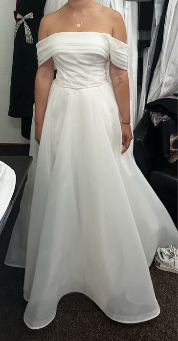 De vanzare rochie de mireasa marimea S/M