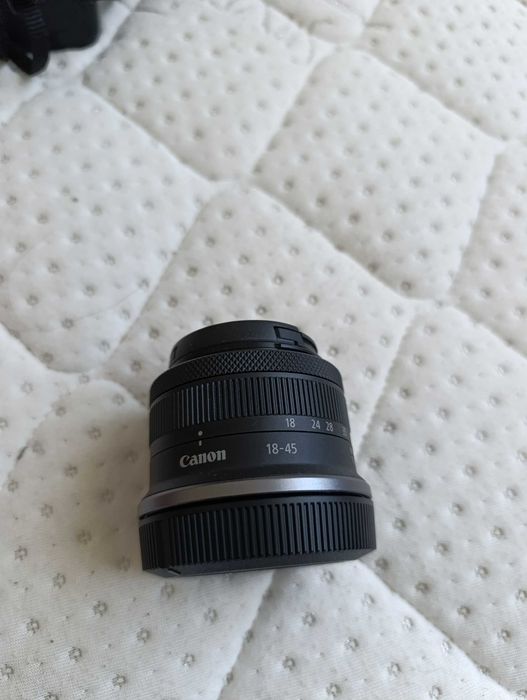 фотоапарат Canon EOS R50