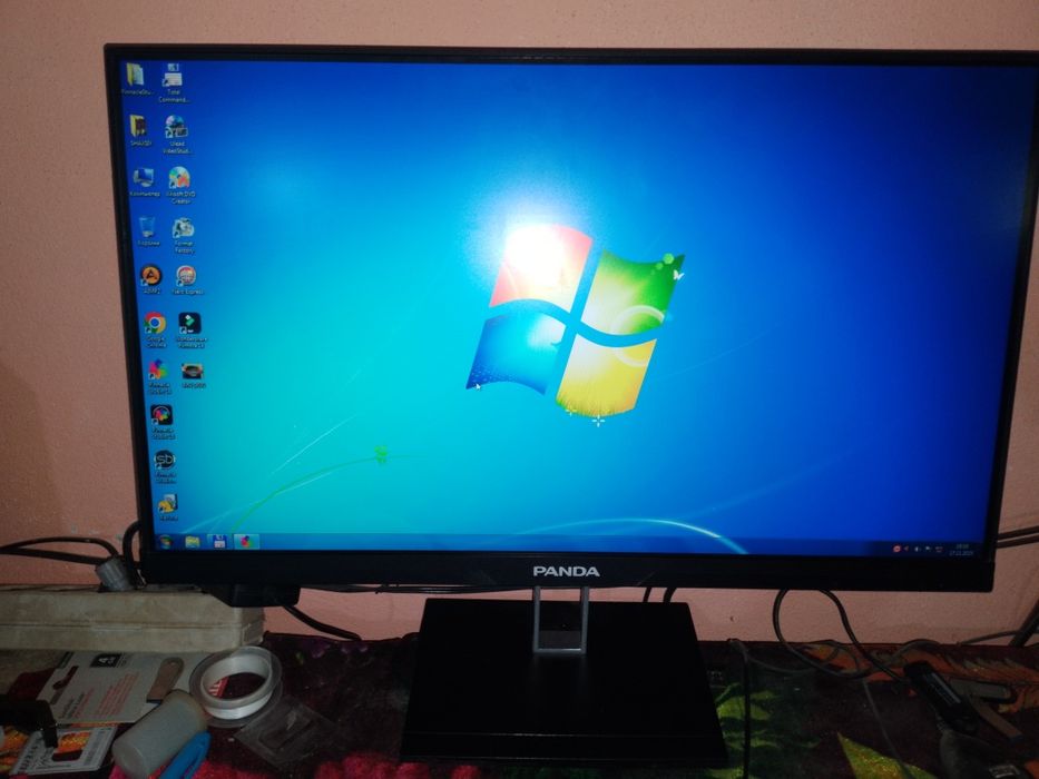 Monitor PANDA 24 lik yangi