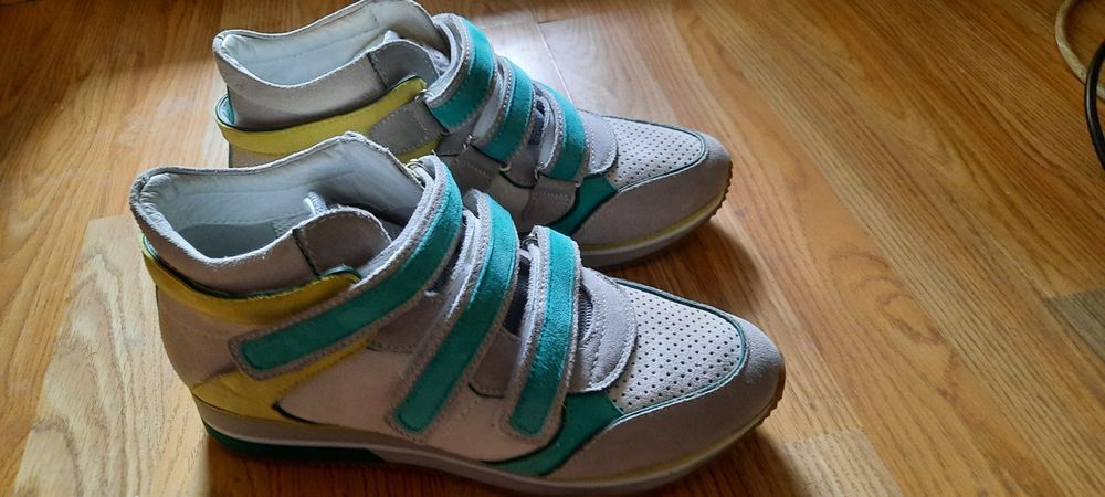 Маратонки на платформа Geox