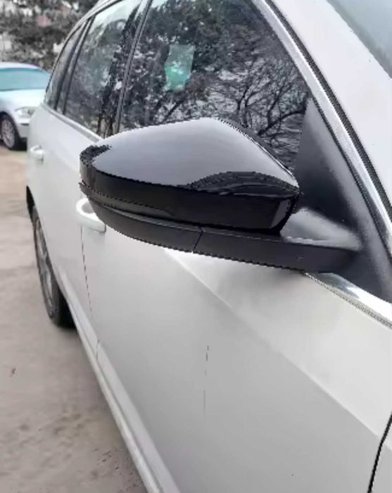 Динамични бягащи мигачи за огледалата Skoda Octavia VW T-Roc T-corss