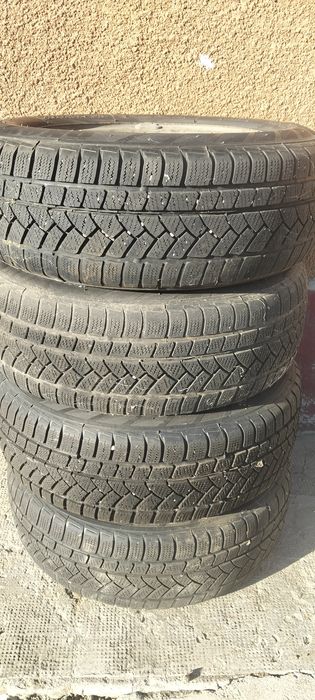 Vând set anvelope MS 205/65/15 91T dor 2023 preț fix 300 lei.